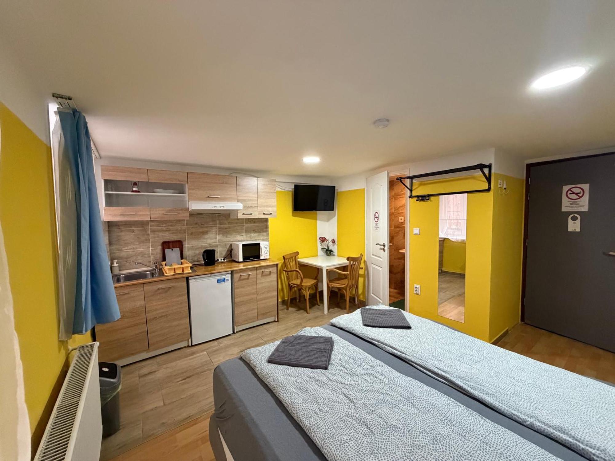 Deniz Guesthouse, Budapest